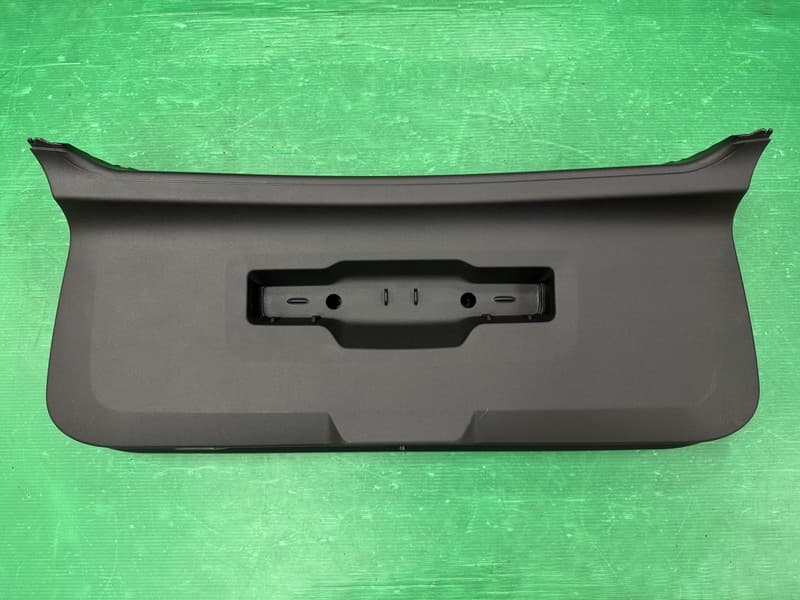 BMW X2 U10 TAILGATE BOOT TRUNK LID COVER TRIM PANEL BLACK 5A31094 2022-2025