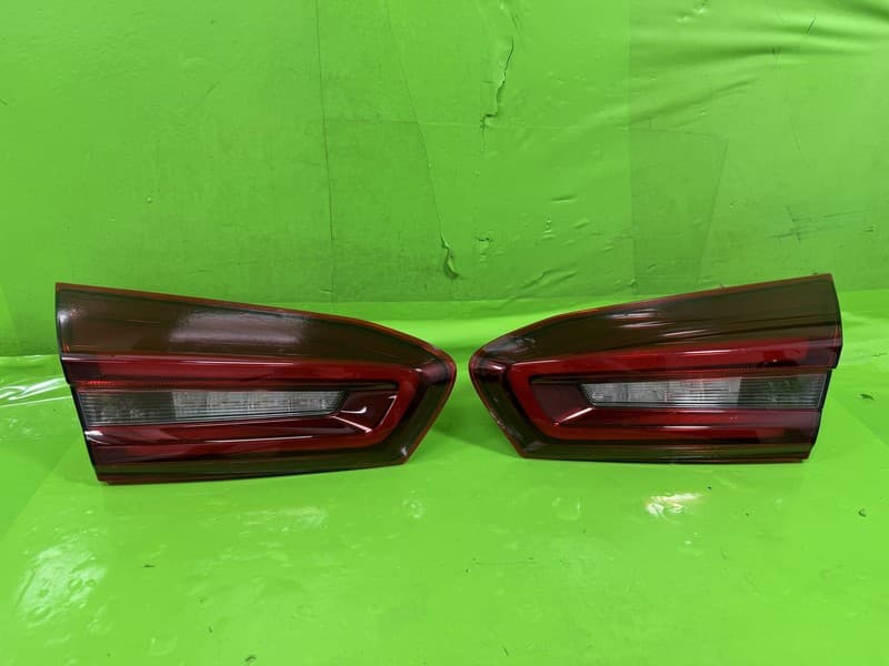 FORD FOCUS MK4 PAIR OF REAR TAIL LIGHTS DRIVER RIGHT + PASSENGER LEFT 2018-2025