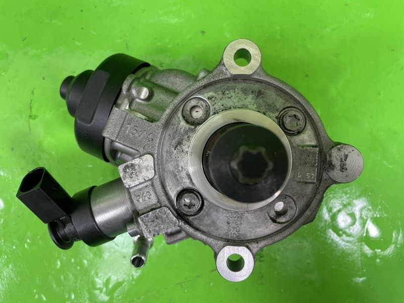 BMW 1 SERIES F21 LCI FUEL INJECTION PUMP HIGH PRESSURE 118d B47 2.0 DIESEL 15-19