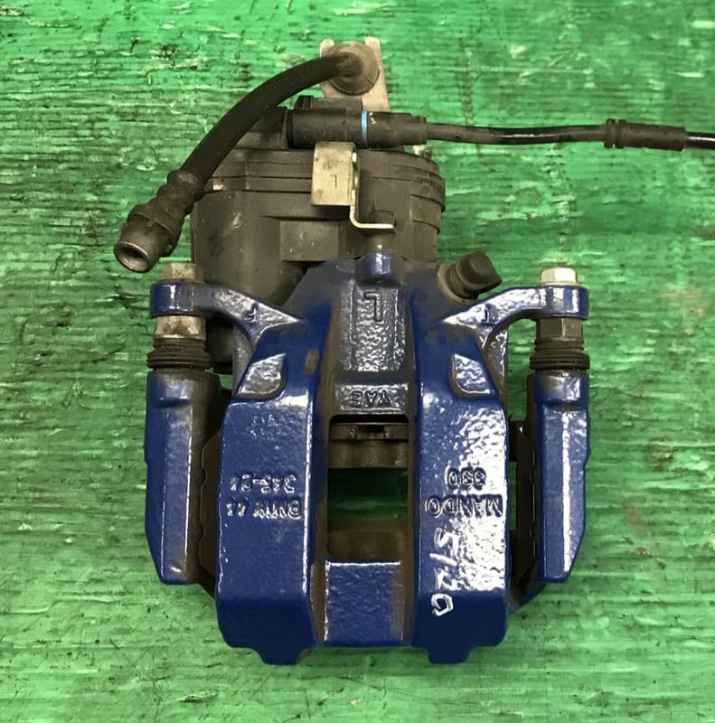 BMW i4 G26 REAR BRAKE CALIPER BLUE PASSENGER LEFT NSR 2022-2026
