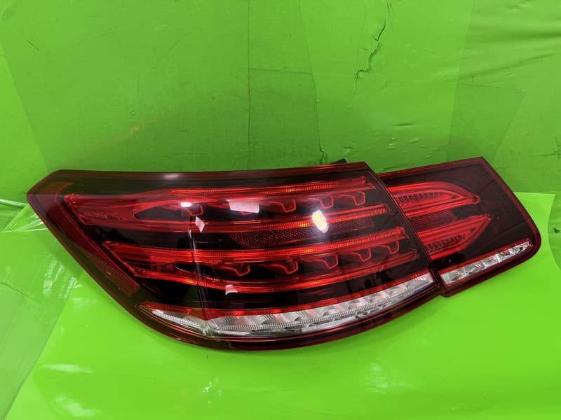 MERCEDES E CLASS W207 REAR TAIL LIGHT OUTER + INNER PASSENGER LEFT NSR 2013-2016