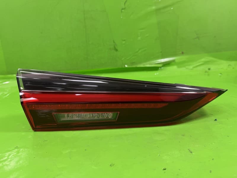 BMW i4 G26 REAR TAIL LIGHT INNER PASSENGER LEFT NSR 2020-2025 G22 G82 G23 G83